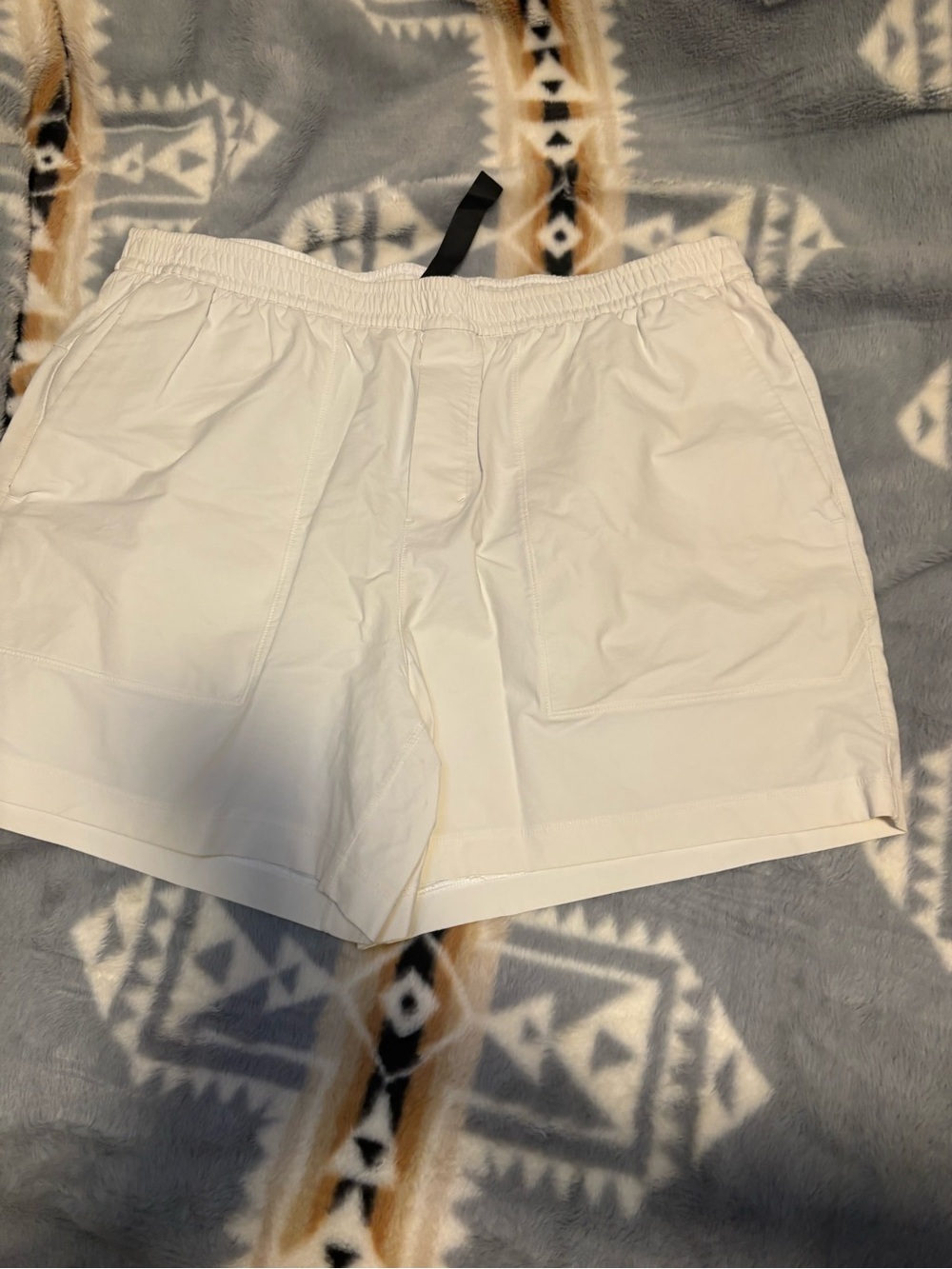 lululemon athletica white Elastic Waist Pull-On Shorts